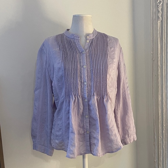 George ME Tops - *Like New* George ME by Mark Eisen Lavender Button-Up Women's Top